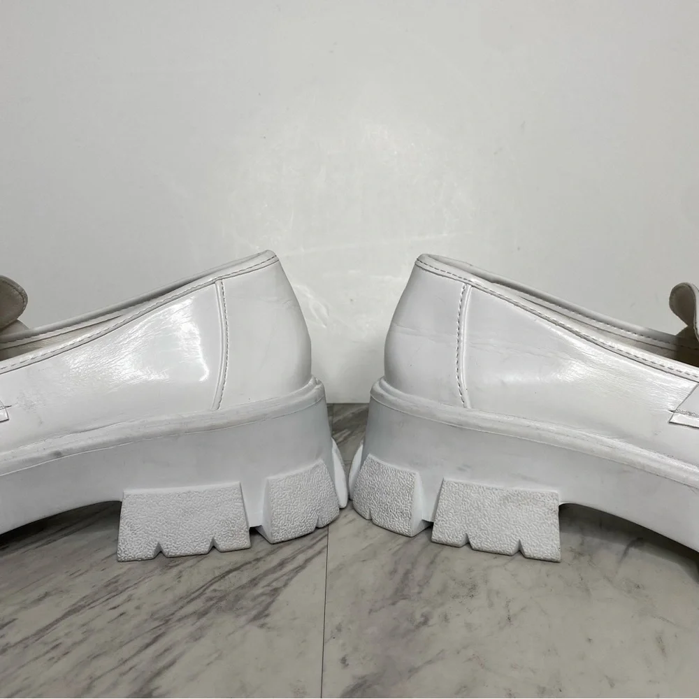 Steve Madden Trifecta Lug Sole Platform White Loafer 9 1/2